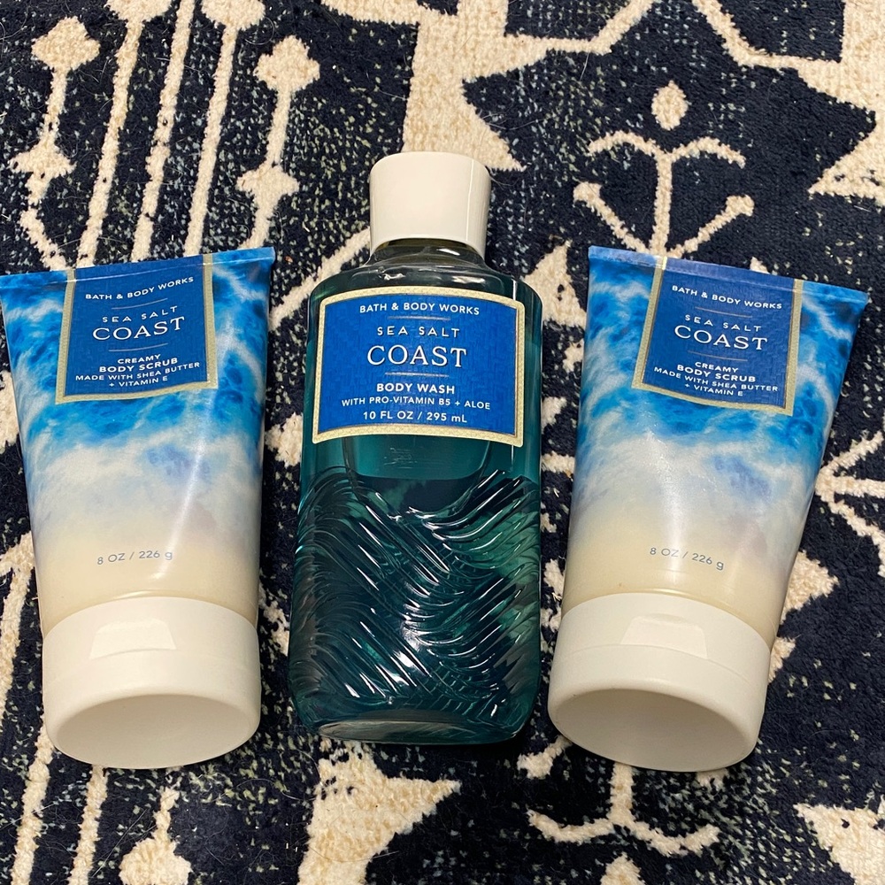 Bath & Body Works - Sea Salt Coast Body Wash & Body Scrubs